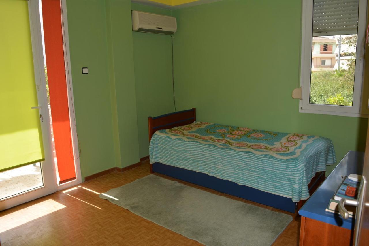 Spacious Apartment With Balconies, Ac, King Bed, Near Dt And Transports Athènes Extérieur photo
