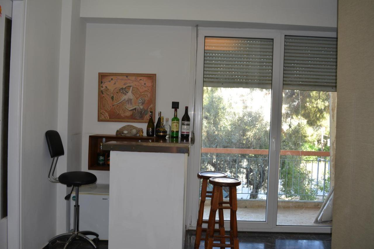 Spacious Apartment With Balconies, Ac, King Bed, Near Dt And Transports Athènes Extérieur photo